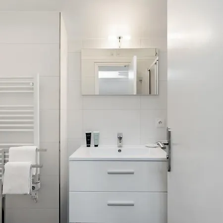 Beautiful Duplex Ideally Located In The Heart Of