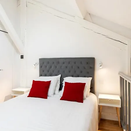 Apartment Beautiful Duplex Ideally Located In The Heart Of *