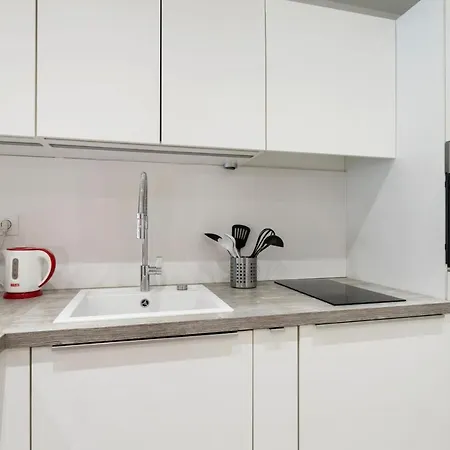 Beautiful Duplex Ideally Located In The Heart Of