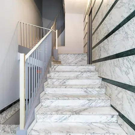 Beautiful Duplex Ideally Located In The Heart Of * Cannes